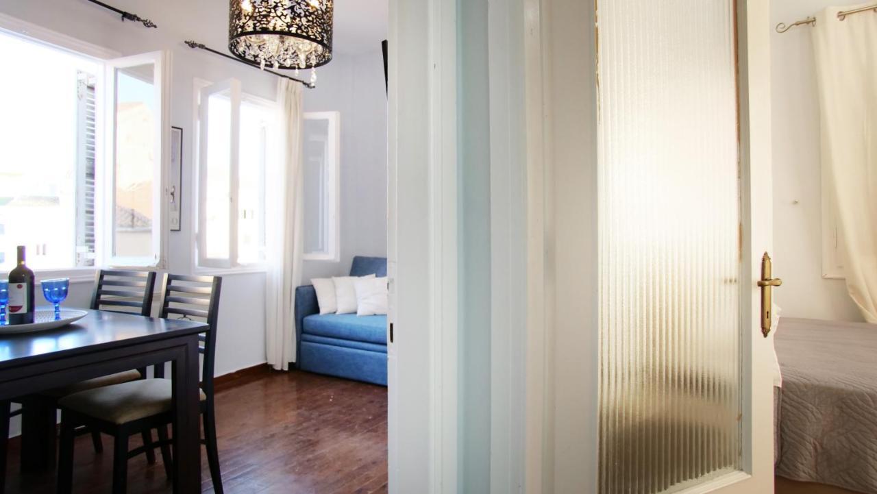 Heart-Warming Eleni Apartment In Corfu Town Exterior photo